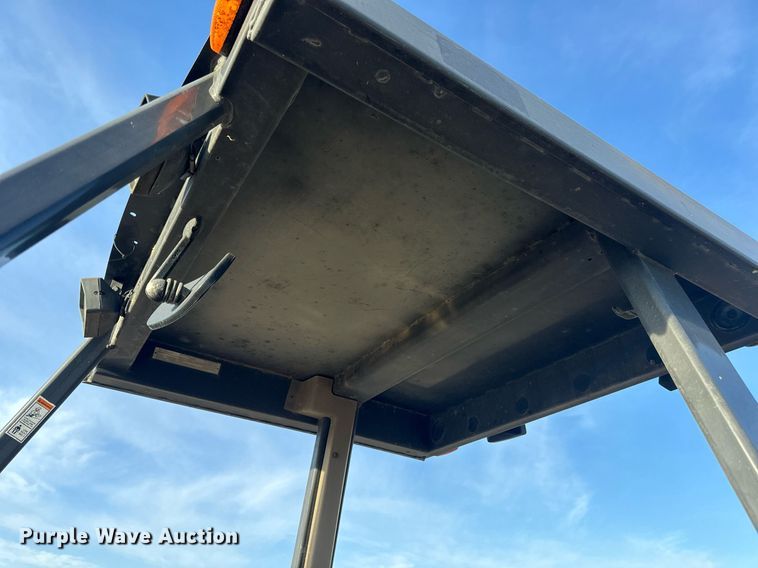 image for item EH6622 2005 Case 570MXT landscape tractor