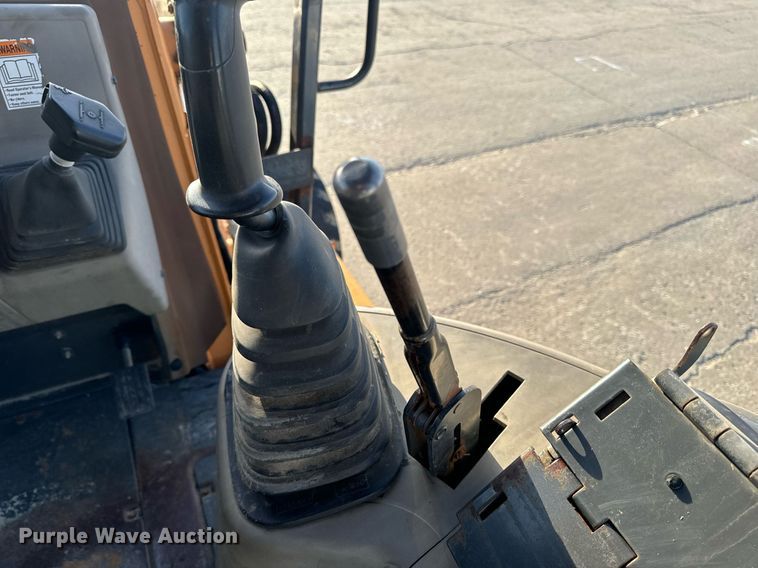 image for item EH6622 2005 Case 570MXT landscape tractor