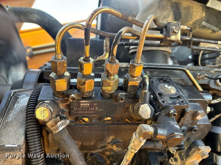 image for item EH6622 2005 Case 570MXT landscape tractor