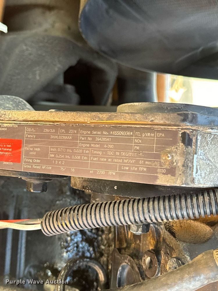 image for item EH6622 2005 Case 570MXT landscape tractor