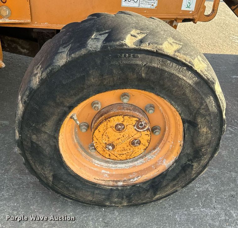 image for item EH6622 2005 Case 570MXT landscape tractor