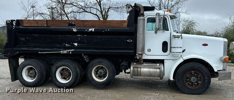 image for item EH6643 1989 Peterbilt 357 dump truck