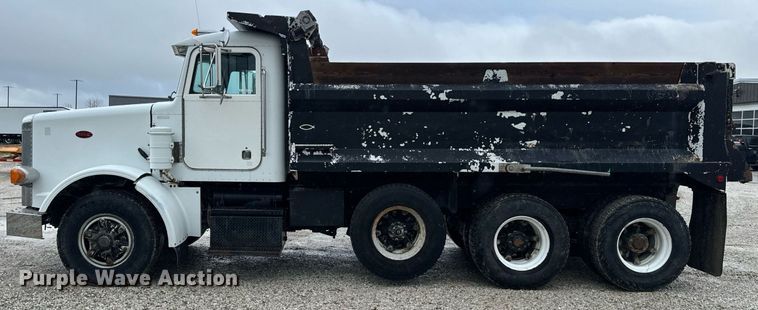 image for item EH6643 1989 Peterbilt 357 dump truck