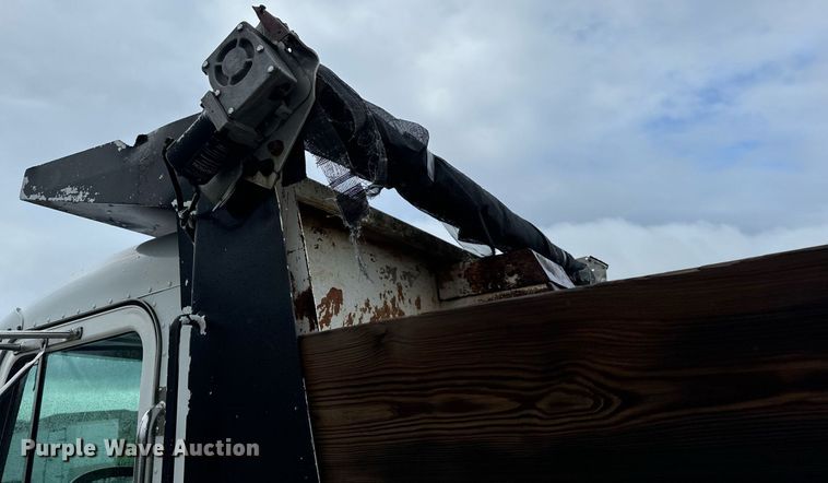 image for item EH6643 1989 Peterbilt 357 dump truck