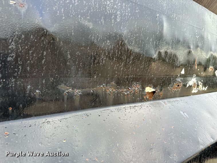 image for item EH6643 1989 Peterbilt 357 dump truck