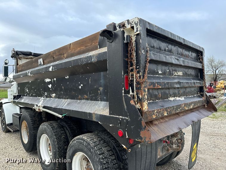 image for item EH6643 1989 Peterbilt 357 dump truck