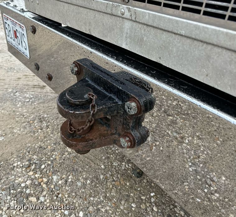 image for item EH6643 1989 Peterbilt 357 dump truck