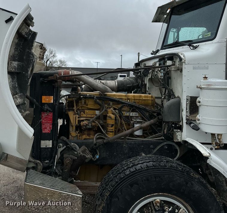 image for item EH6643 1989 Peterbilt 357 dump truck