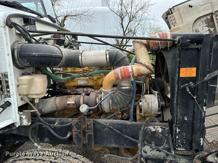 image for item EH6643 1989 Peterbilt 357 dump truck