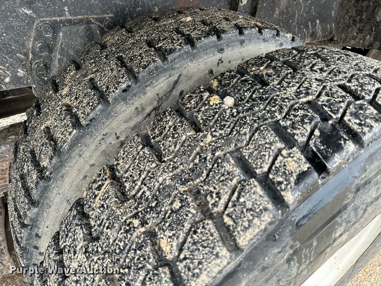 image for item EH6643 1989 Peterbilt 357 dump truck