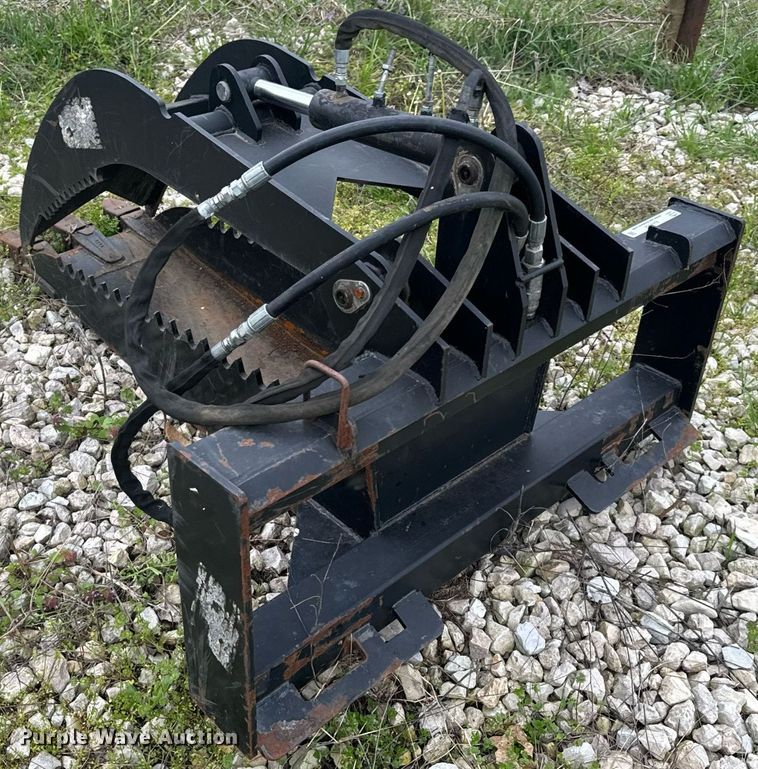 image for item EH6664 Titan skid steer grapple bucket