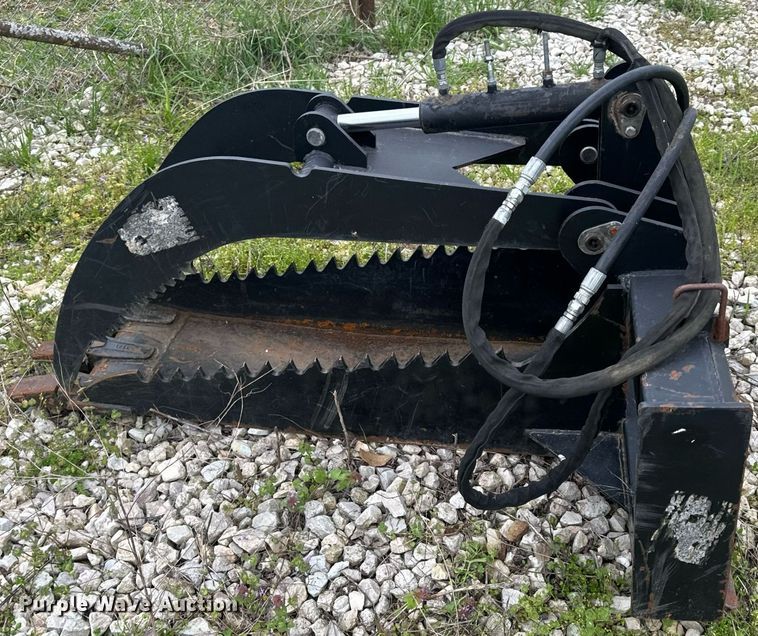 image for item EH6664 Titan skid steer grapple bucket