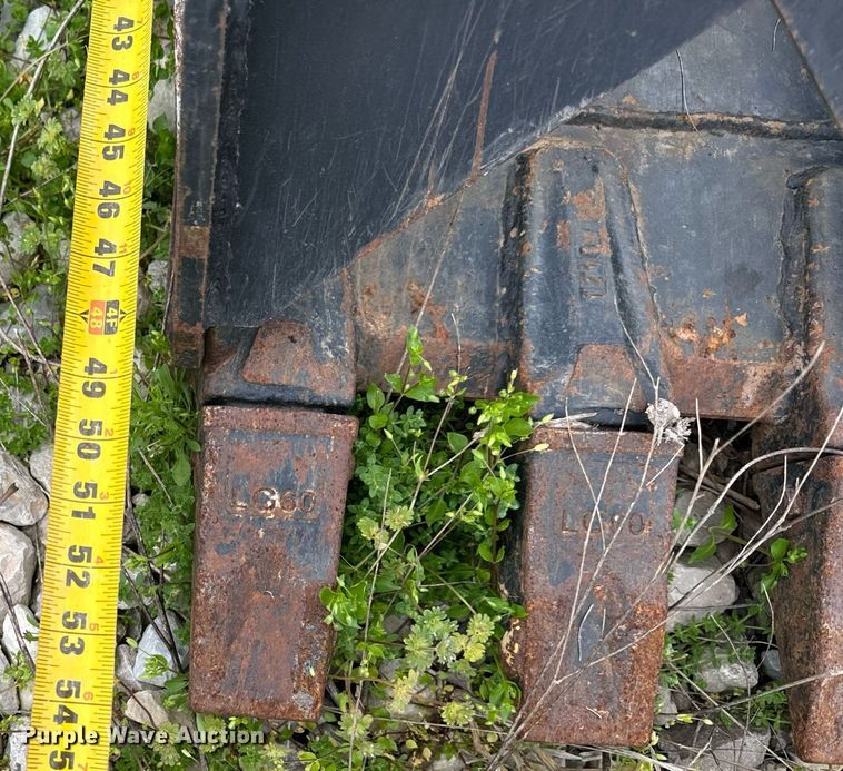 image for item EH6664 Titan skid steer grapple bucket