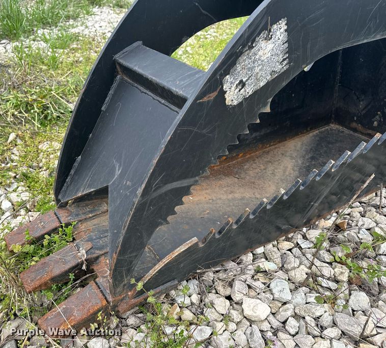 image for item EH6664 Titan skid steer grapple bucket