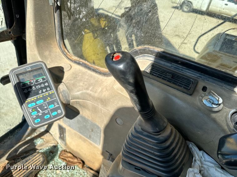 image for item EJ0456 1999 Komatsu  PC300LC-6 excavator