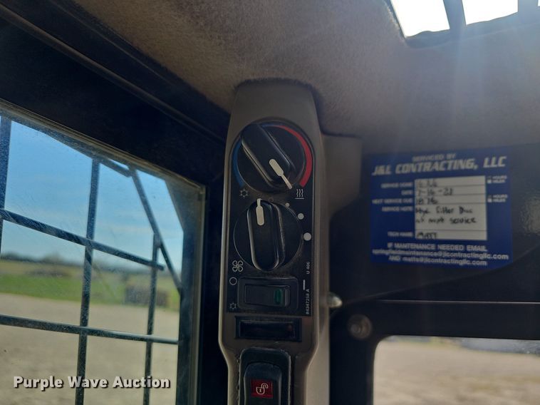 image for item EJ6216 2014 Case TV380 tracked skid steer loader