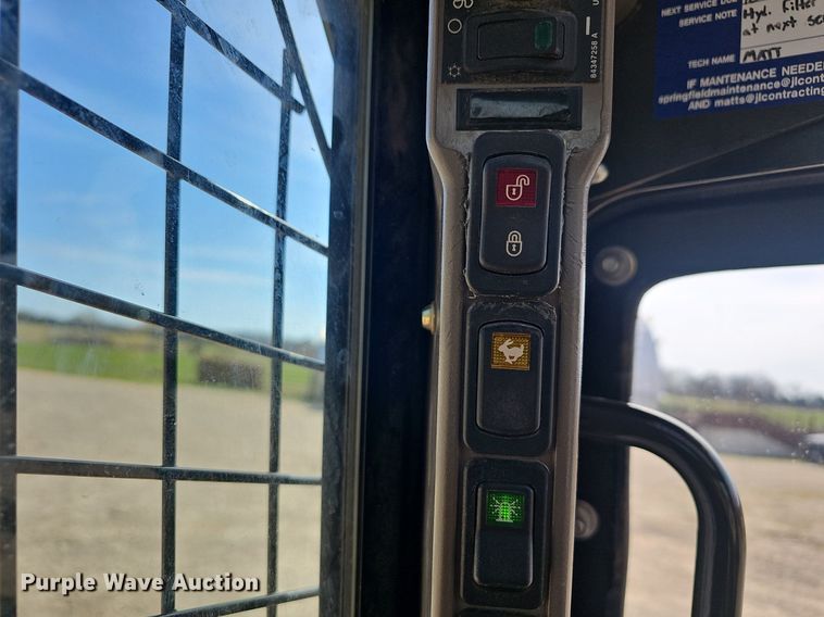 image for item EJ6216 2014 Case TV380 tracked skid steer loader