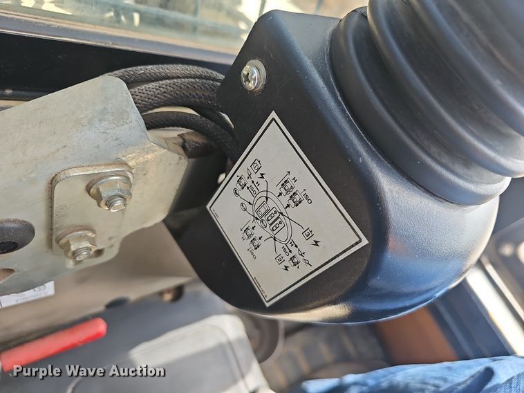 image for item EJ6216 2014 Case TV380 tracked skid steer loader