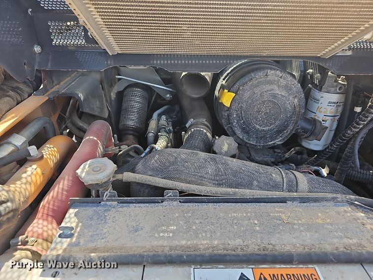 image for item EJ6216 2014 Case TV380 tracked skid steer loader