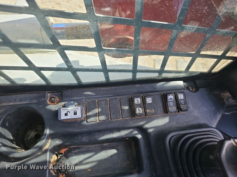 image for item EJ6217 2017 Takeuchi TL12R2 tracked skid steer loader