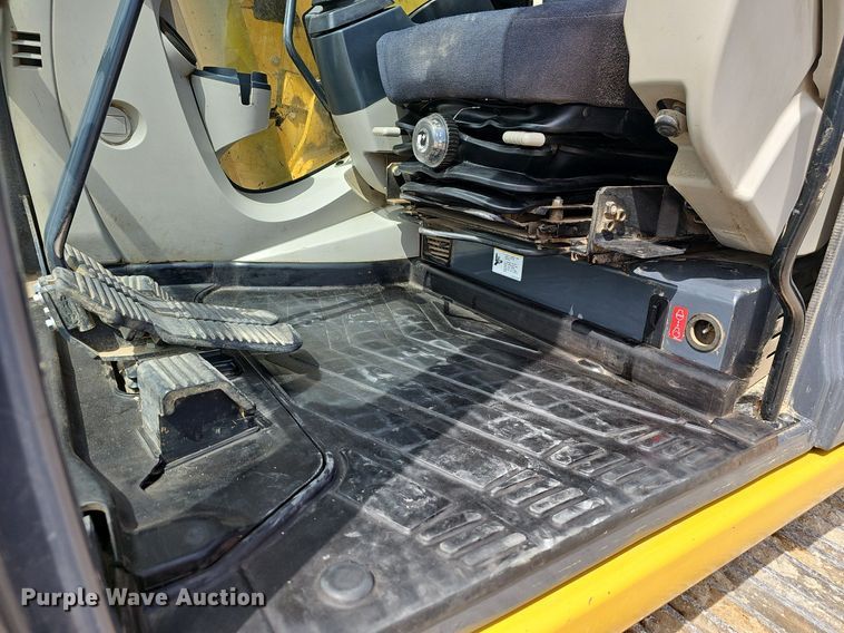 image for item EJ6219 2019 Kobelco  SK140SRLC-5 excavator