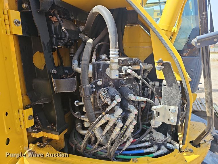 image for item EJ6219 2019 Kobelco  SK140SRLC-5 excavator