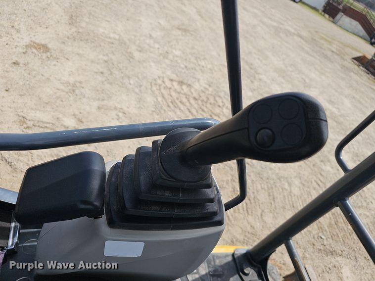 image for item EJ6220 2019 Kobelco  SK55SRX-6E mini excavator