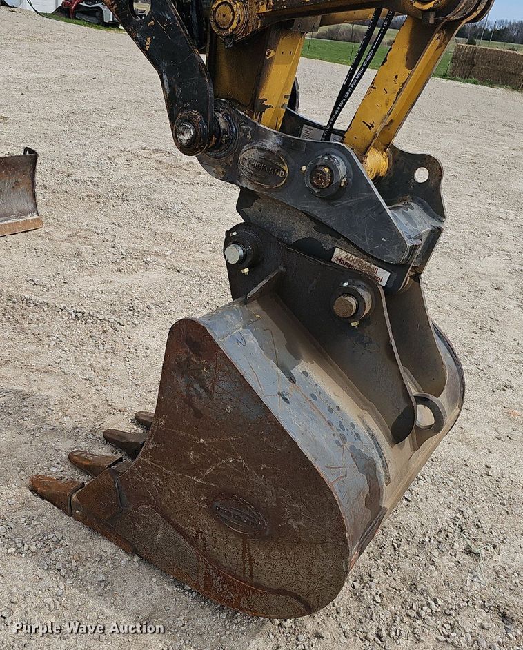image for item EJ6221 2020 Kobelco  SK85CS-7 excavator
