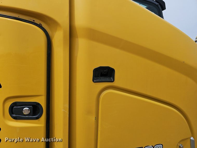 image for item EJ6221 2020 Kobelco  SK85CS-7 excavator