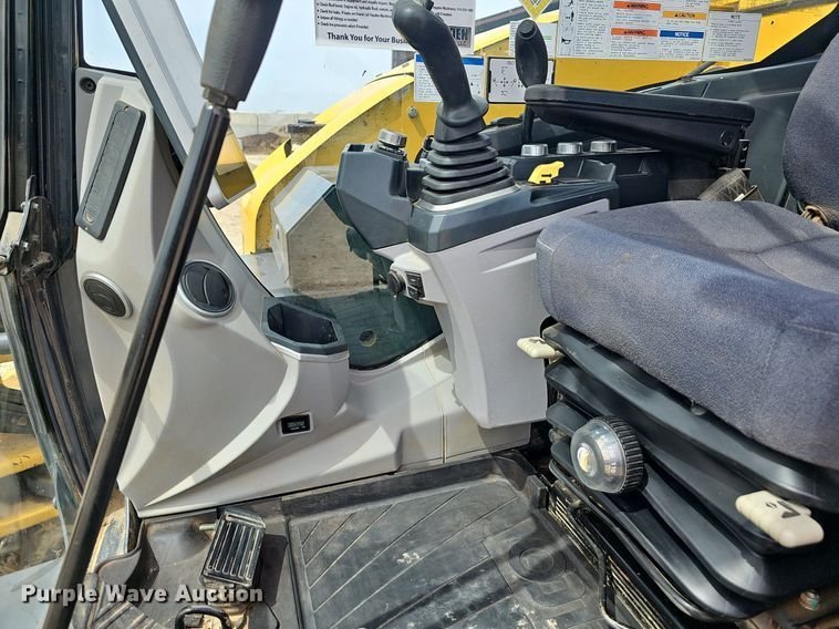 image for item EJ6221 2020 Kobelco  SK85CS-7 excavator