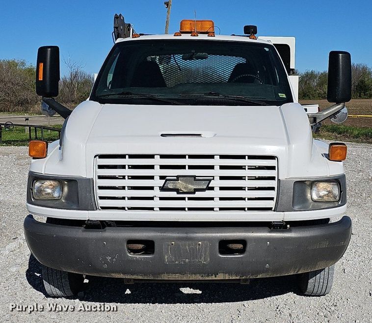 image for item EJ6255 2006 Chevrolet C4500 utility / service truck