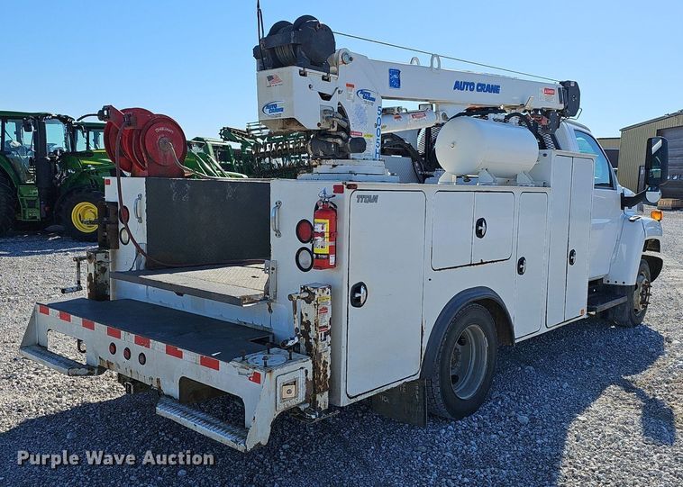 image for item EJ6255 2006 Chevrolet C4500 utility / service truck