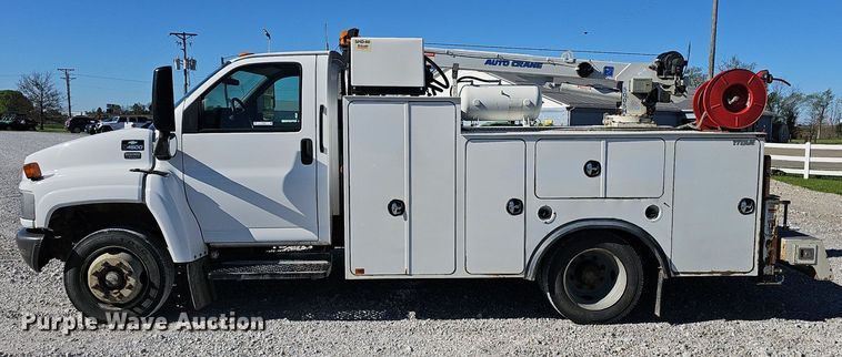 image for item EJ6255 2006 Chevrolet C4500 utility / service truck