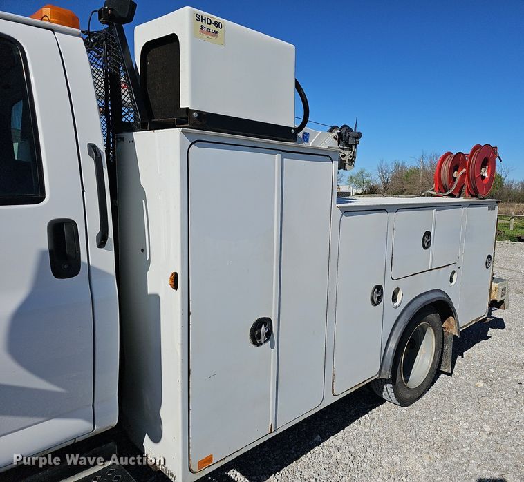 image for item EJ6255 2006 Chevrolet C4500 utility / service truck