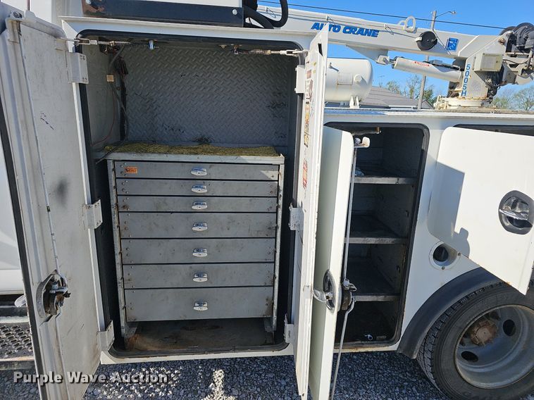 image for item EJ6255 2006 Chevrolet C4500 utility / service truck