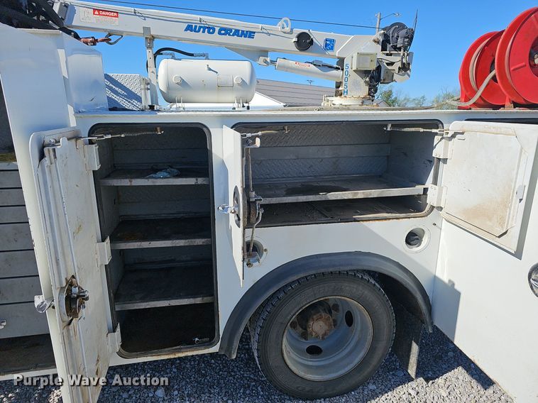 image for item EJ6255 2006 Chevrolet C4500 utility / service truck