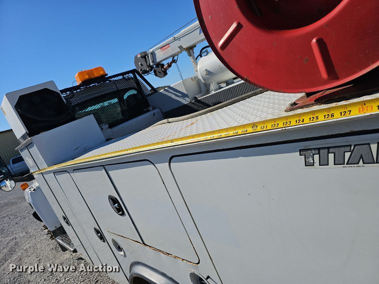 image for item EJ6255 2006 Chevrolet C4500 utility / service truck