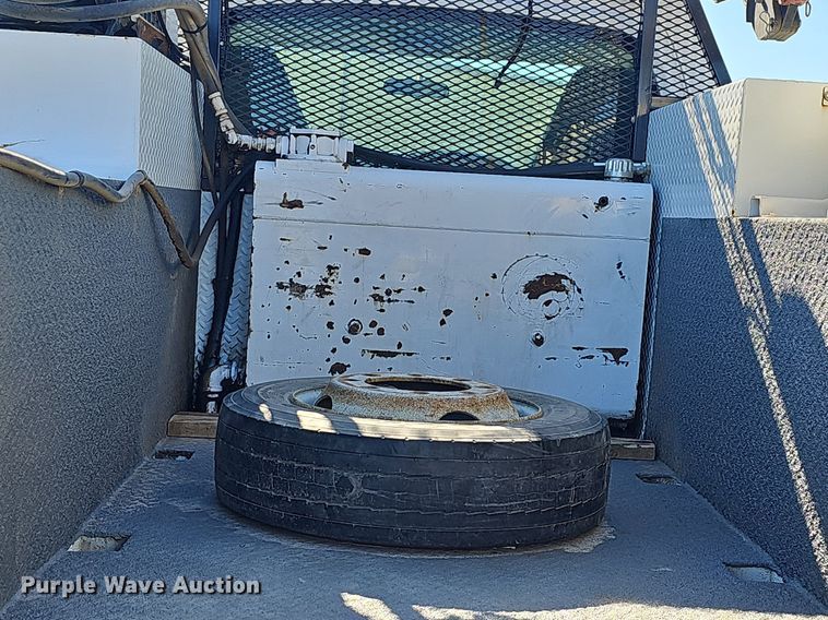 image for item EJ6255 2006 Chevrolet C4500 utility / service truck