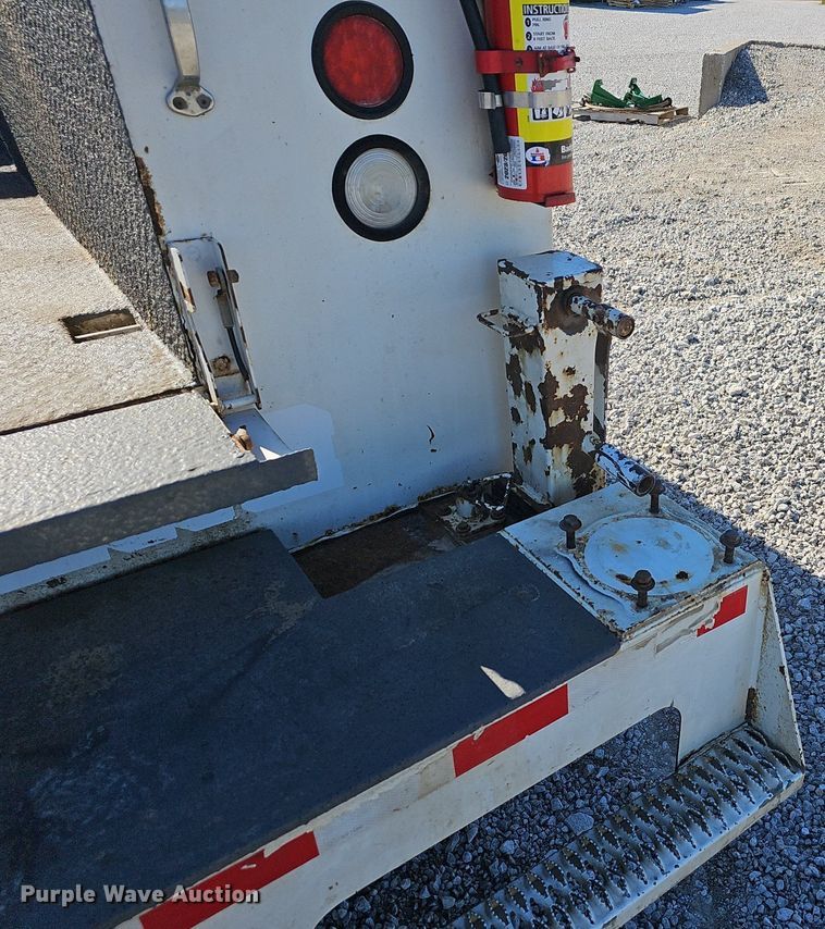 image for item EJ6255 2006 Chevrolet C4500 utility / service truck