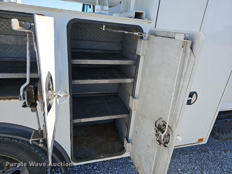 image for item EJ6255 2006 Chevrolet C4500 utility / service truck