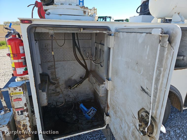 image for item EJ6255 2006 Chevrolet C4500 utility / service truck