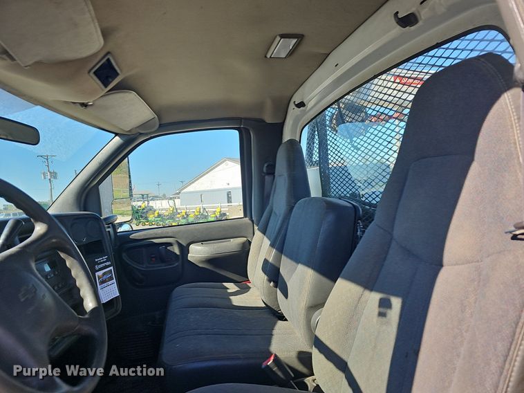 image for item EJ6255 2006 Chevrolet C4500 utility / service truck