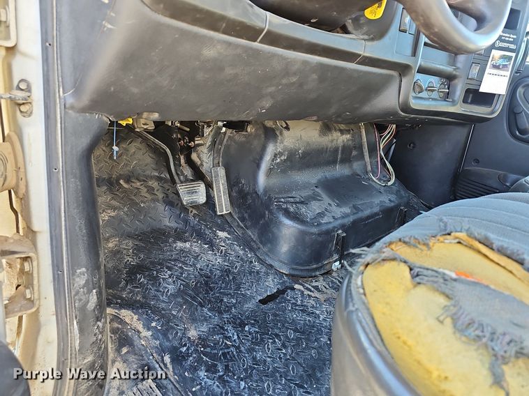 image for item EJ6255 2006 Chevrolet C4500 utility / service truck