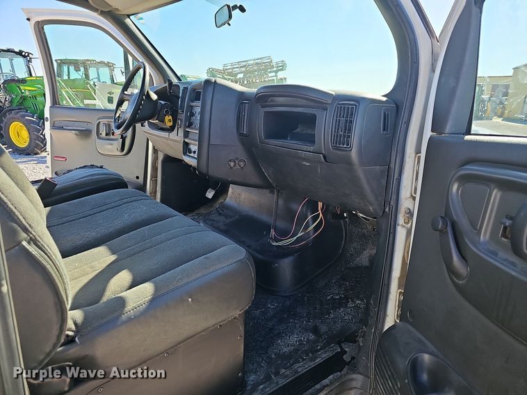 image for item EJ6255 2006 Chevrolet C4500 utility / service truck