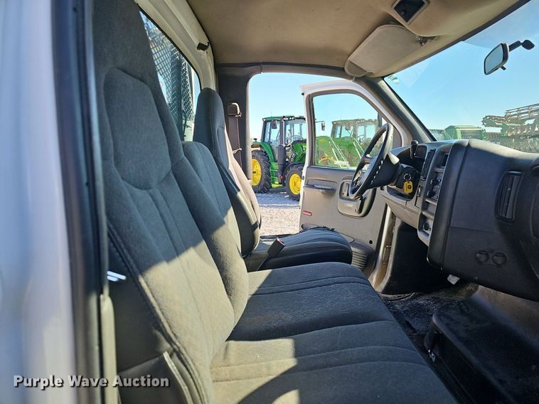 image for item EJ6255 2006 Chevrolet C4500 utility / service truck