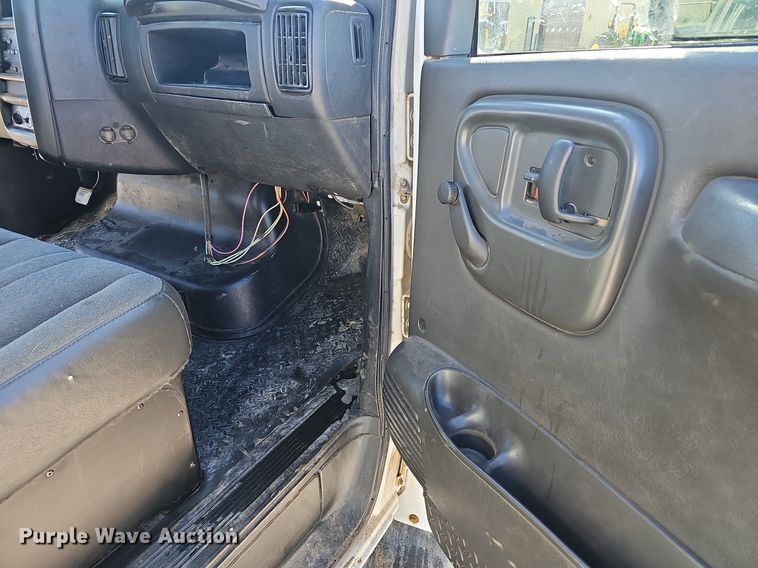 image for item EJ6255 2006 Chevrolet C4500 utility / service truck