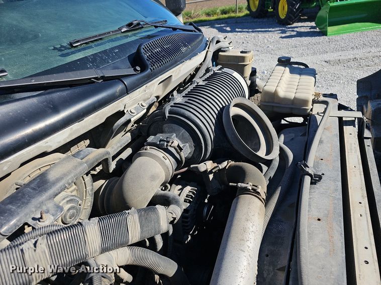 image for item EJ6255 2006 Chevrolet C4500 utility / service truck