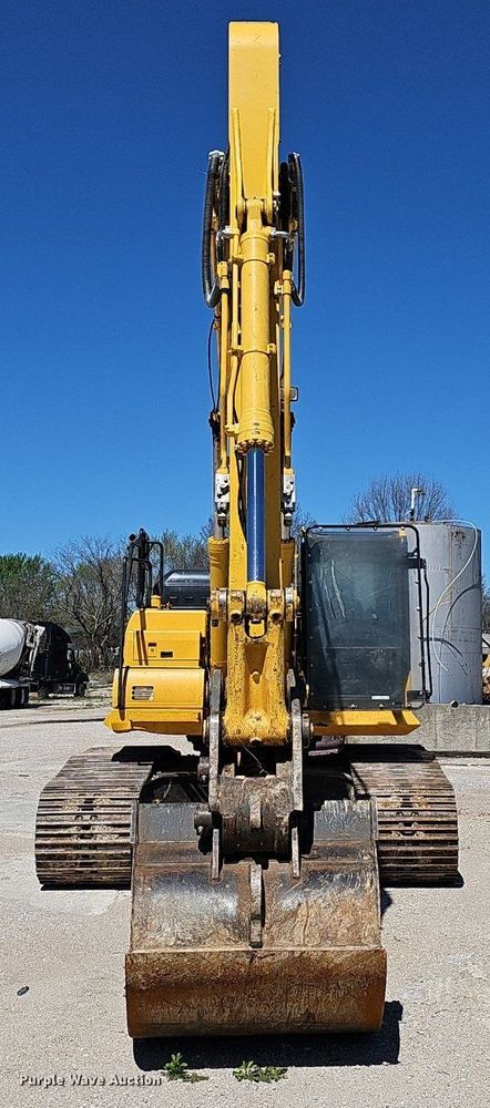 image for item EJ6258 2019 Komatsu  PC240LC-11 excavator