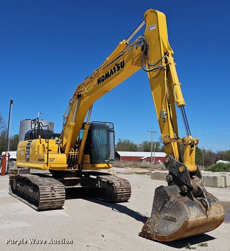 image for item EJ6258 2019 Komatsu  PC240LC-11 excavator