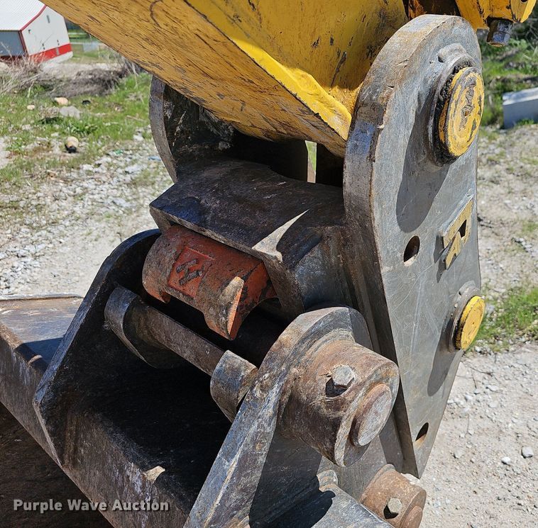 image for item EJ6258 2019 Komatsu  PC240LC-11 excavator